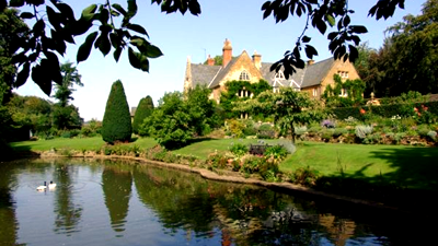 Coton Manor Garden